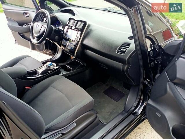 Чорний Ніссан Ліф, об'ємом двигуна 0 л та пробігом 70 тис. км за 7500 $, фото 66 на Automoto.ua