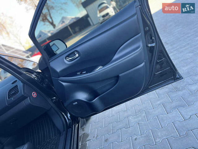 Чорний Ніссан Ліф, об'ємом двигуна 0 л та пробігом 164 тис. км за 8500 $, фото 51 на Automoto.ua