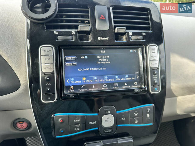 Чорний Ніссан Ліф, об'ємом двигуна 0 л та пробігом 96 тис. км за 6500 $, фото 8 на Automoto.ua