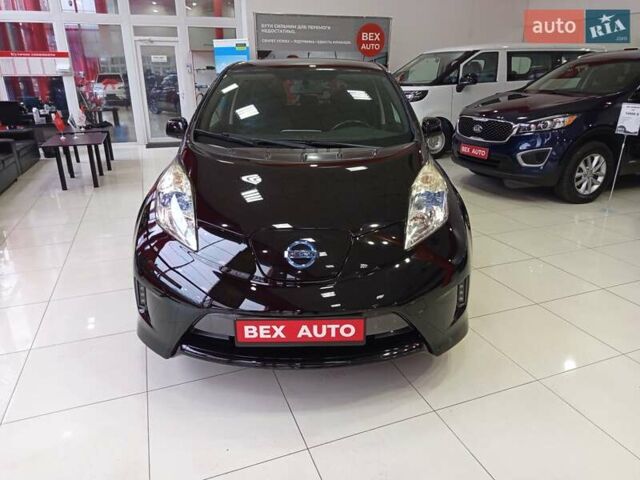 Черный Ниссан Лиф, объемом двигателя 0 л и пробегом 80 тыс. км за 7700 $, фото 10 на Automoto.ua