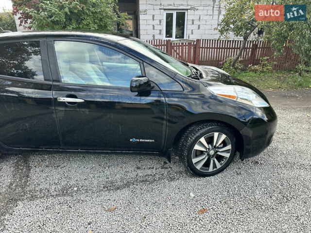 Чорний Ніссан Ліф, об'ємом двигуна 0 л та пробігом 96 тис. км за 6500 $, фото 3 на Automoto.ua
