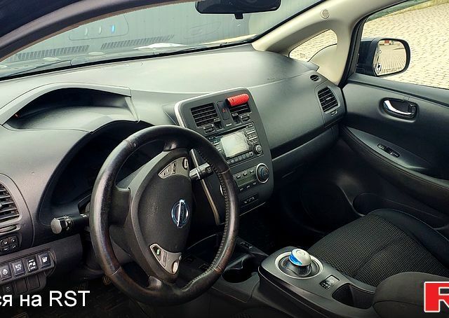 Чорний Ніссан Ліф, об'ємом двигуна 0 л та пробігом 350 тис. км за 6800 $, фото 10 на Automoto.ua