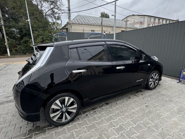 Чорний Ніссан Ліф, об'ємом двигуна 0 л та пробігом 95 тис. км за 7000 $, фото 2 на Automoto.ua