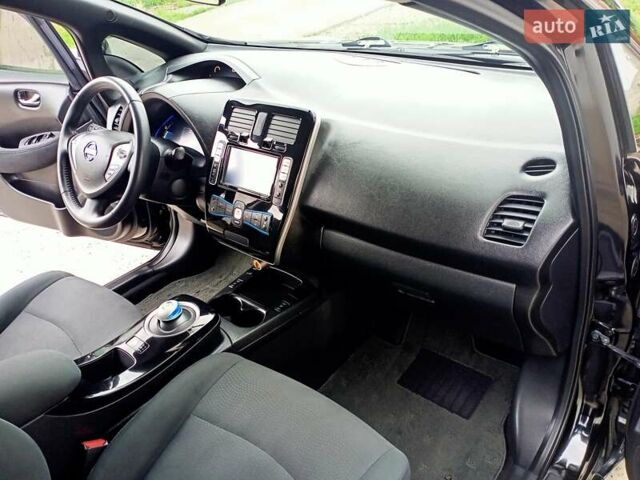 Чорний Ніссан Ліф, об'ємом двигуна 0 л та пробігом 70 тис. км за 7500 $, фото 64 на Automoto.ua