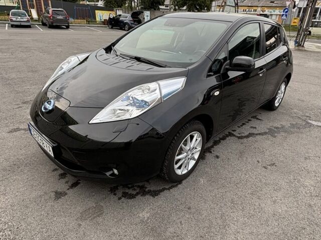 Черный Ниссан Лиф, объемом двигателя 0 л и пробегом 98 тыс. км за 7000 $, фото 5 на Automoto.ua