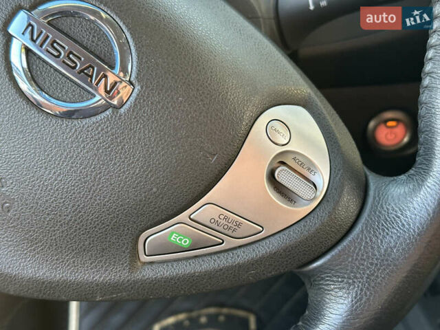Чорний Ніссан Ліф, об'ємом двигуна 0 л та пробігом 70 тис. км за 7700 $, фото 28 на Automoto.ua