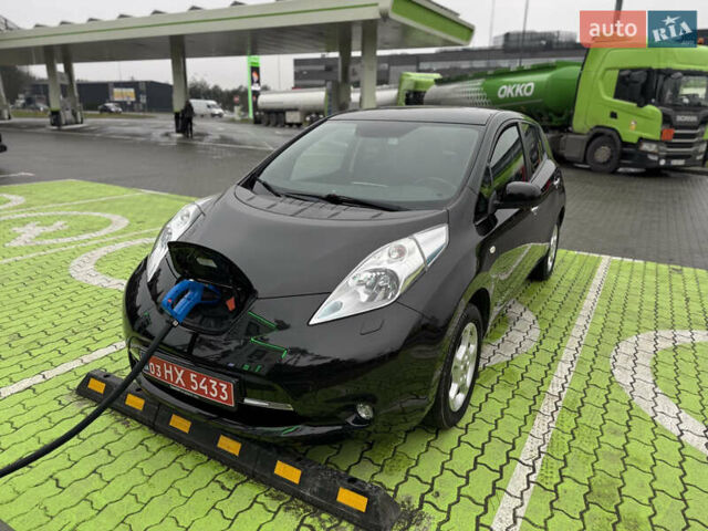 Черный Ниссан Лиф, объемом двигателя 0 л и пробегом 100 тыс. км за 6700 $, фото 22 на Automoto.ua