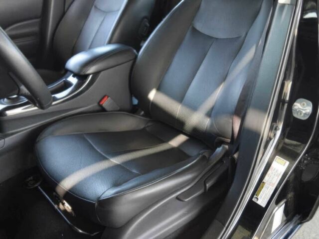 Черный Ниссан Лиф, объемом двигателя 0 л и пробегом 72 тыс. км за 5100 $, фото 8 на Automoto.ua