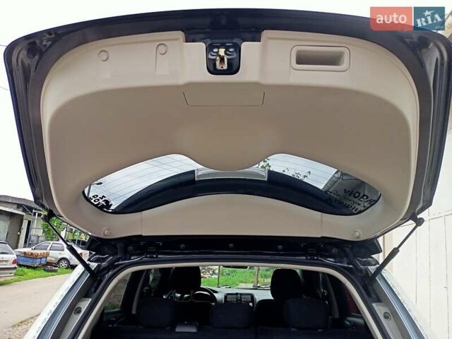 Чорний Ніссан Ліф, об'ємом двигуна 0 л та пробігом 70 тис. км за 7500 $, фото 76 на Automoto.ua