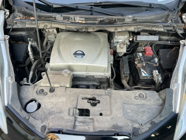 Чорний Ніссан Ліф, об'ємом двигуна 0 л та пробігом 178 тис. км за 5999 $, фото 6 на Automoto.ua