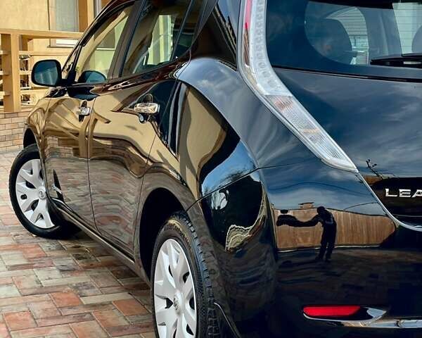 Черный Ниссан Лиф, объемом двигателя 0 л и пробегом 180 тыс. км за 8000 $, фото 3 на Automoto.ua