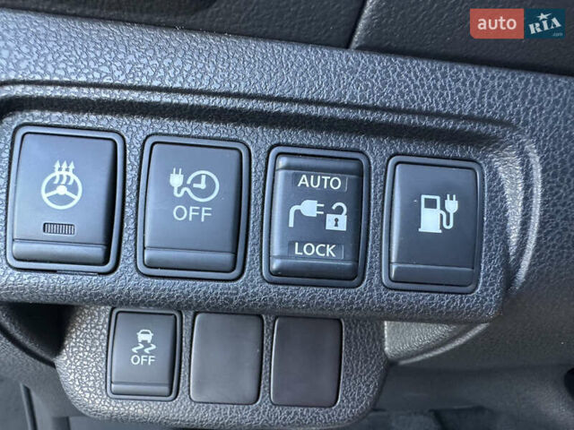 Чорний Ніссан Ліф, об'ємом двигуна 0 л та пробігом 72 тис. км за 7500 $, фото 18 на Automoto.ua