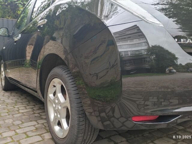 Черный Ниссан Лиф, объемом двигателя 0 л и пробегом 134 тыс. км за 6500 $, фото 14 на Automoto.ua