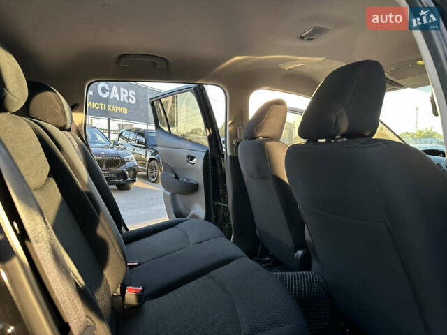 Чорний Ніссан Ліф, об'ємом двигуна 0 л та пробігом 70 тис. км за 7700 $, фото 15 на Automoto.ua