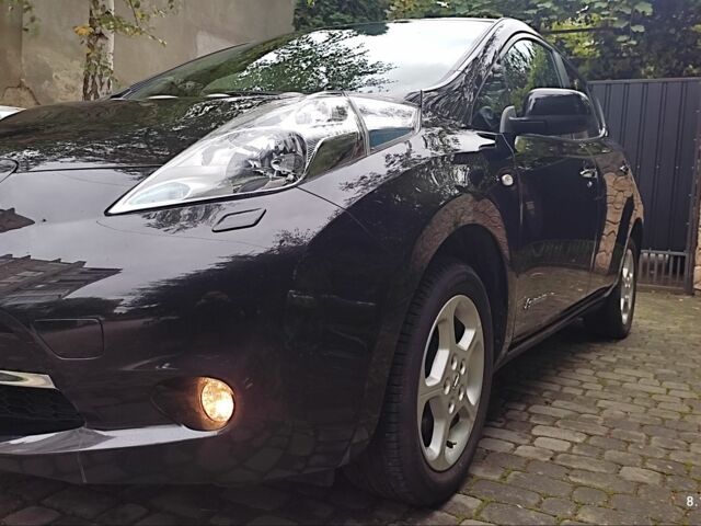 Черный Ниссан Лиф, объемом двигателя 0 л и пробегом 134 тыс. км за 6500 $, фото 7 на Automoto.ua