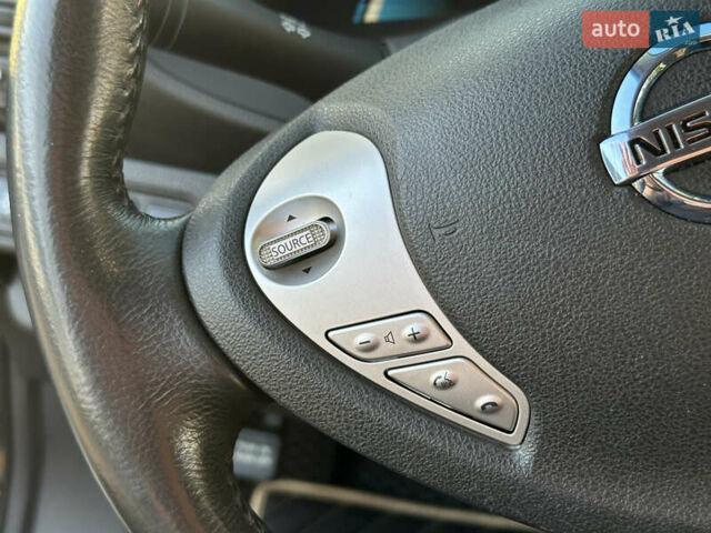 Чорний Ніссан Ліф, об'ємом двигуна 0 л та пробігом 70 тис. км за 7700 $, фото 27 на Automoto.ua