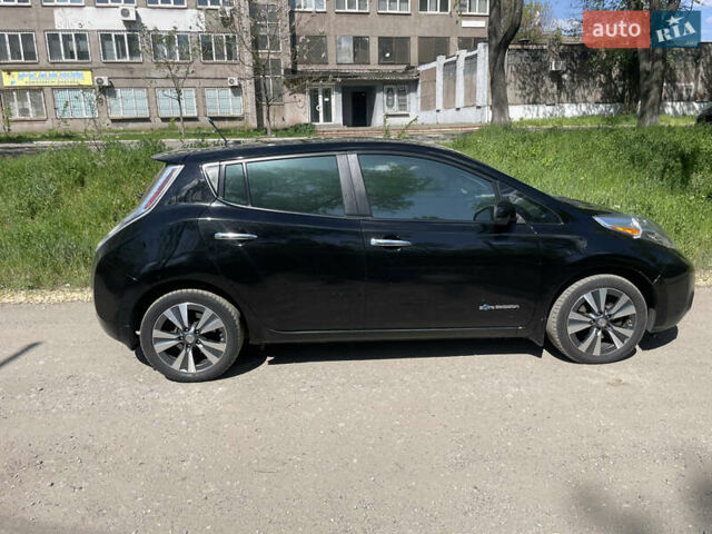 Черный Ниссан Лиф, объемом двигателя 0 л и пробегом 91 тыс. км за 7600 $, фото 9 на Automoto.ua
