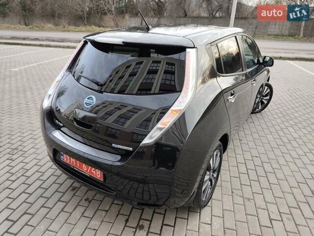 Чорний Ніссан Ліф, об'ємом двигуна 0 л та пробігом 120 тис. км за 6499 $, фото 19 на Automoto.ua