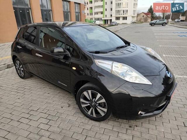 Чорний Ніссан Ліф, об'ємом двигуна 0 л та пробігом 120 тис. км за 6499 $, фото 3 на Automoto.ua