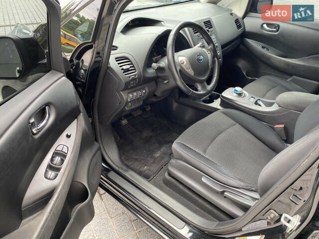 Чорний Ніссан Ліф, об'ємом двигуна 0 л та пробігом 139 тис. км за 7500 $, фото 8 на Automoto.ua