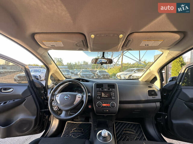 Чорний Ніссан Ліф, об'ємом двигуна 0 л та пробігом 70 тис. км за 7700 $, фото 16 на Automoto.ua