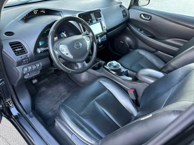 Черный Ниссан Лиф, объемом двигателя 0 л и пробегом 72 тыс. км за 1800 $, фото 10 на Automoto.ua