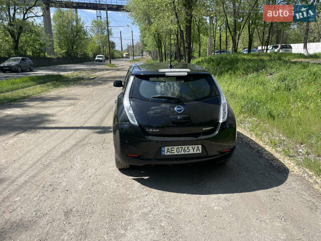 Черный Ниссан Лиф, объемом двигателя 0 л и пробегом 91 тыс. км за 7600 $, фото 3 на Automoto.ua