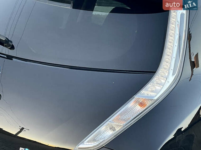 Черный Ниссан Лиф, объемом двигателя 0 л и пробегом 131 тыс. км за 7200 $, фото 21 на Automoto.ua