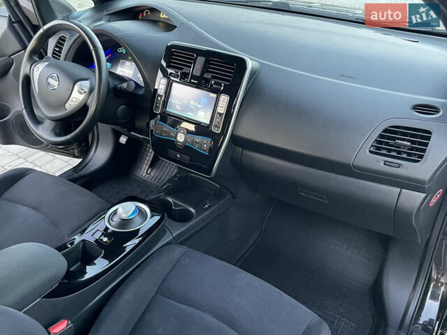 Черный Ниссан Лиф, объемом двигателя 0 л и пробегом 131 тыс. км за 7200 $, фото 44 на Automoto.ua