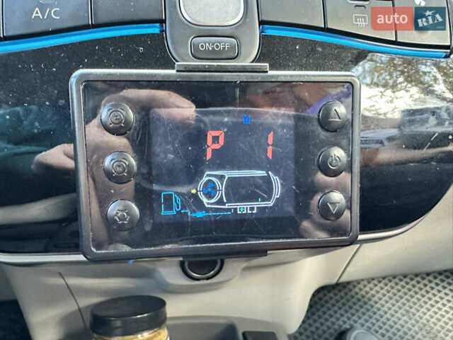 Чорний Ніссан Ліф, об'ємом двигуна 0 л та пробігом 96 тис. км за 6500 $, фото 13 на Automoto.ua