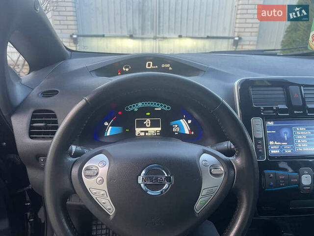 Черный Ниссан Лиф, объемом двигателя 0 л и пробегом 100 тыс. км за 6600 $, фото 13 на Automoto.ua
