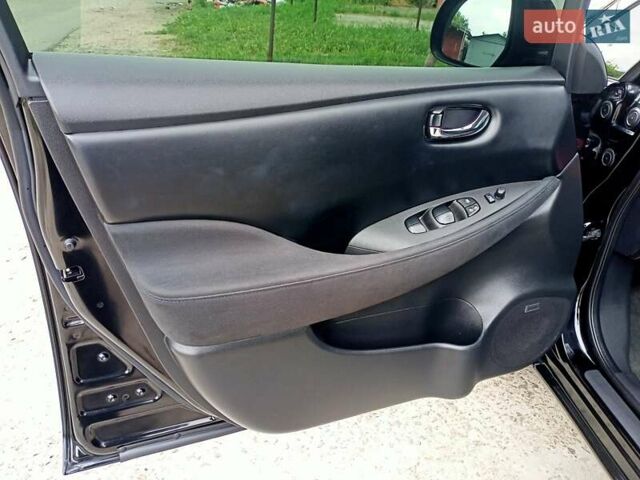 Чорний Ніссан Ліф, об'ємом двигуна 0 л та пробігом 70 тис. км за 7500 $, фото 52 на Automoto.ua