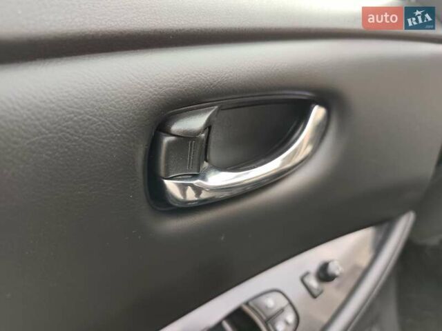 Чорний Ніссан Ліф, об'ємом двигуна 0 л та пробігом 120 тис. км за 6499 $, фото 33 на Automoto.ua