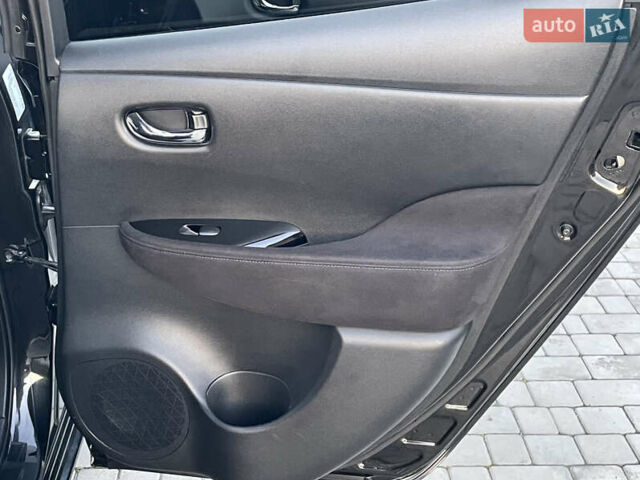 Черный Ниссан Лиф, объемом двигателя 0 л и пробегом 131 тыс. км за 7000 $, фото 53 на Automoto.ua