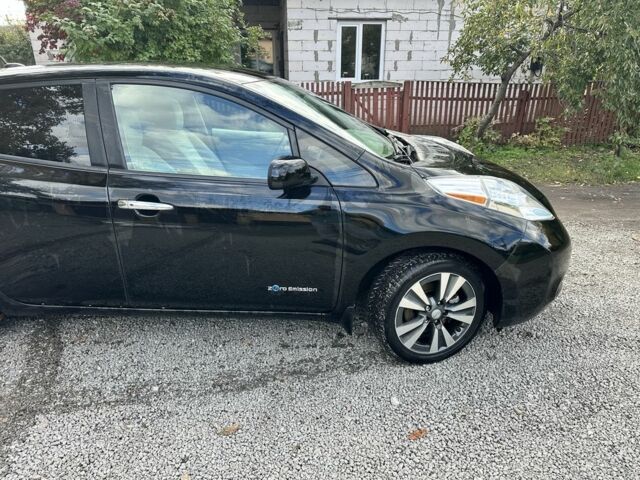 Чорний Ніссан Ліф, об'ємом двигуна 0 л та пробігом 96 тис. км за 6500 $, фото 3 на Automoto.ua