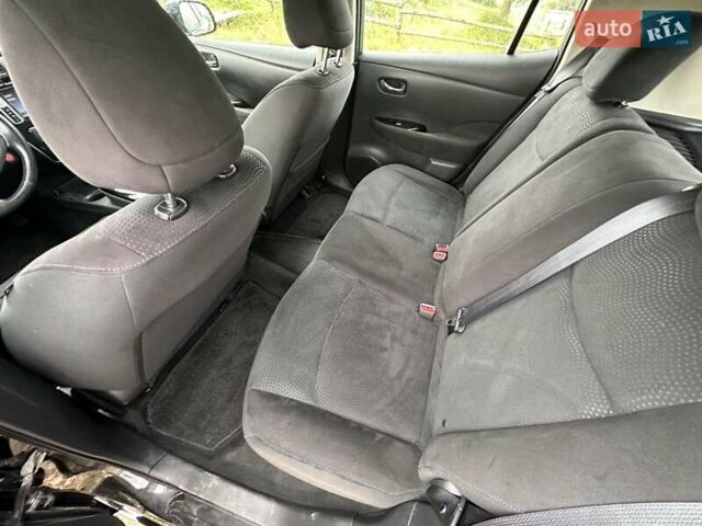 Черный Ниссан Лиф, объемом двигателя 0 л и пробегом 80 тыс. км за 7000 $, фото 1 на Automoto.ua