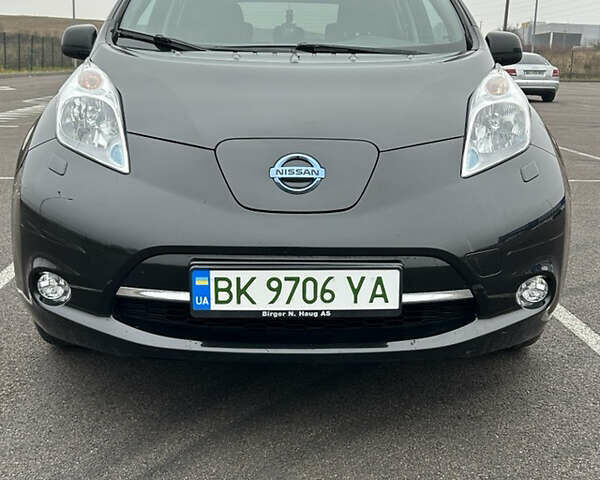 Черный Ниссан Лиф, объемом двигателя 0 л и пробегом 87 тыс. км за 6900 $, фото 2 на Automoto.ua
