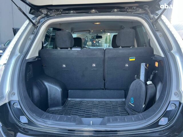 Черный Ниссан Лиф, объемом двигателя 0 л и пробегом 119 тыс. км за 7990 $, фото 39 на Automoto.ua