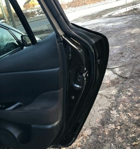 Чорний Ніссан Ліф, об'ємом двигуна 0 л та пробігом 112 тис. км за 8000 $, фото 85 на Automoto.ua