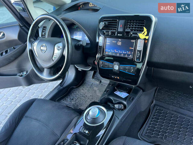 Черный Ниссан Лиф, объемом двигателя 0 л и пробегом 119 тыс. км за 7990 $, фото 40 на Automoto.ua