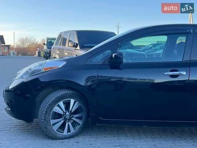 Черный Ниссан Лиф, объемом двигателя 0 л и пробегом 119 тыс. км за 7990 $, фото 2 на Automoto.ua