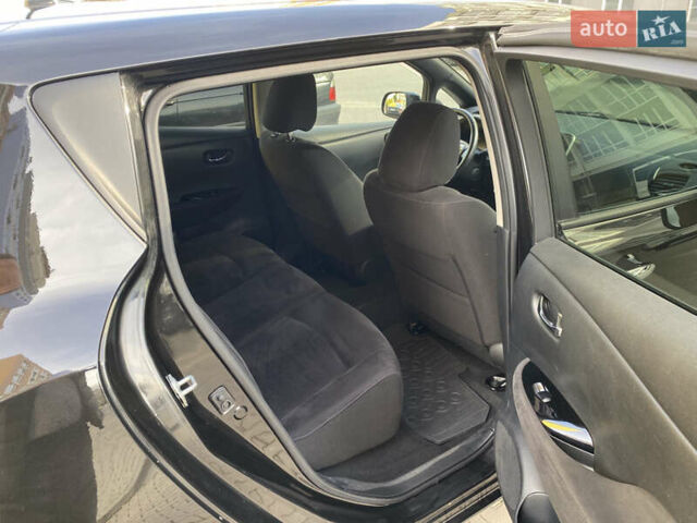 Черный Ниссан Лиф, объемом двигателя 0 л и пробегом 145 тыс. км за 7499 $, фото 17 на Automoto.ua