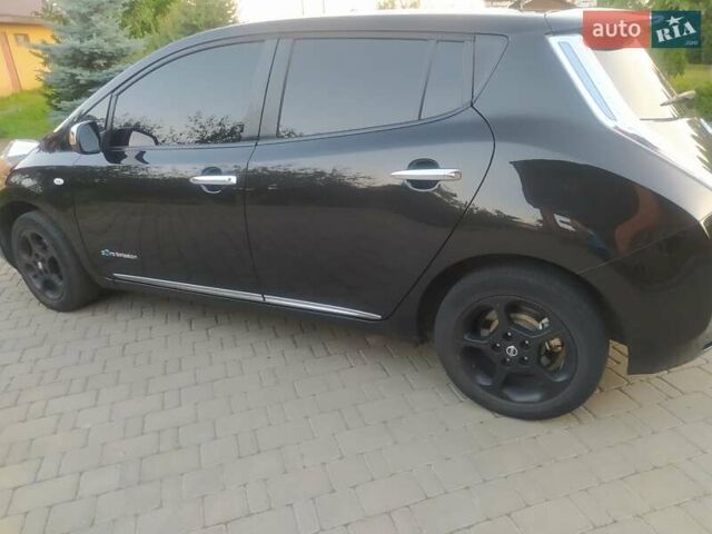 Черный Ниссан Лиф, объемом двигателя 0 л и пробегом 153 тыс. км за 8700 $, фото 1 на Automoto.ua