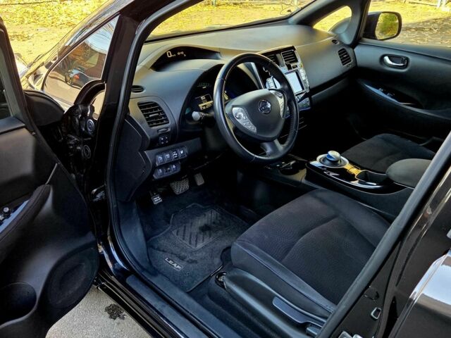 Чорний Ніссан Ліф, об'ємом двигуна 0 л та пробігом 137 тис. км за 7700 $, фото 4 на Automoto.ua
