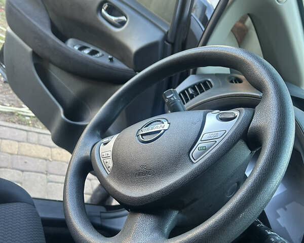 Черный Ниссан Лиф, объемом двигателя 0 л и пробегом 100 тыс. км за 7000 $, фото 18 на Automoto.ua