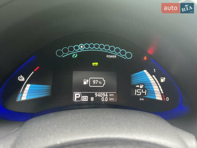 Чорний Ніссан Ліф, об'ємом двигуна 0 л та пробігом 94 тис. км за 6500 $, фото 16 на Automoto.ua