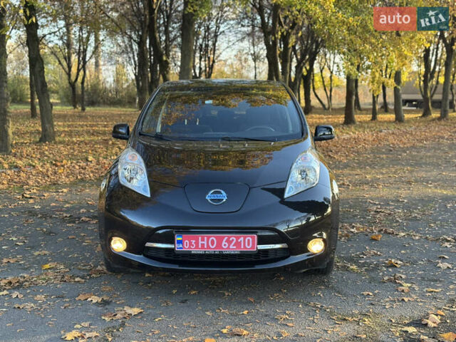 Черный Ниссан Лиф, объемом двигателя 0 л и пробегом 161 тыс. км за 7111 $, фото 6 на Automoto.ua