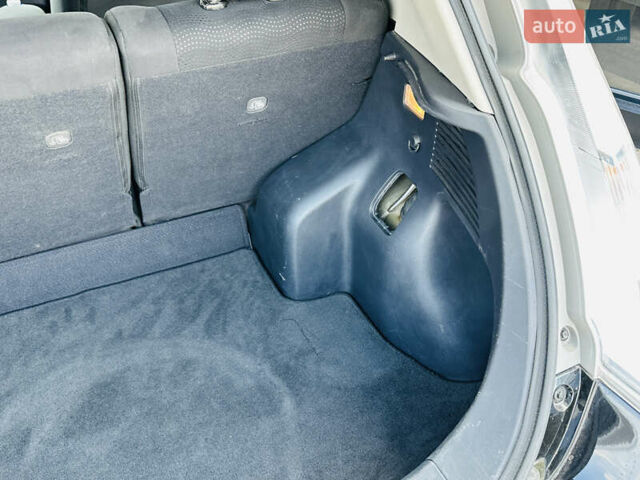 Черный Ниссан Лиф, объемом двигателя 0 л и пробегом 107 тыс. км за 8700 $, фото 48 на Automoto.ua