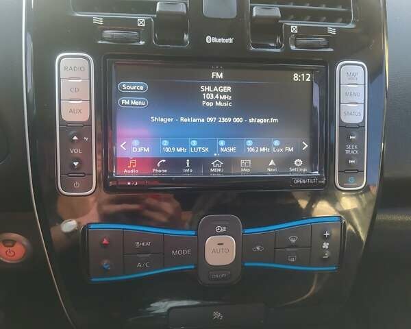 Черный Ниссан Лиф, объемом двигателя 0 л и пробегом 153 тыс. км за 8700 $, фото 19 на Automoto.ua