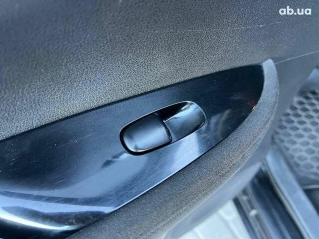 Черный Ниссан Лиф, объемом двигателя 0 л и пробегом 119 тыс. км за 7990 $, фото 36 на Automoto.ua